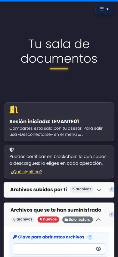 Vue client de DataRoomConnect sur un mobile : sa salle de documents avec la session ouverte, le message sur la certification et les panneaux de fichiers